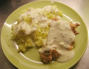 Ugnsbakad laxfilé med färska örter