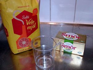 Hembakat pajskal: ingredienser