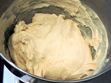 Hamburgerbröd med surdeg 6