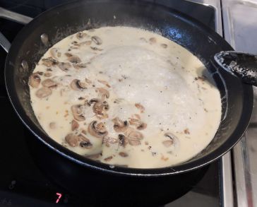 Svampsås 3 - häll på grädde