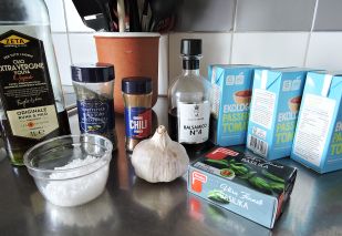 tomatsas-i-slow-cooker-1-ingredienser