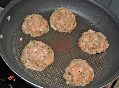 kalkonfarsbiffar-med-mozzarella-14