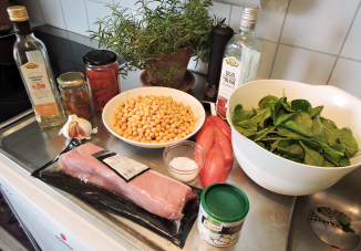 Fläskfile med spenat paprika o kikärter 1 - ingredienser