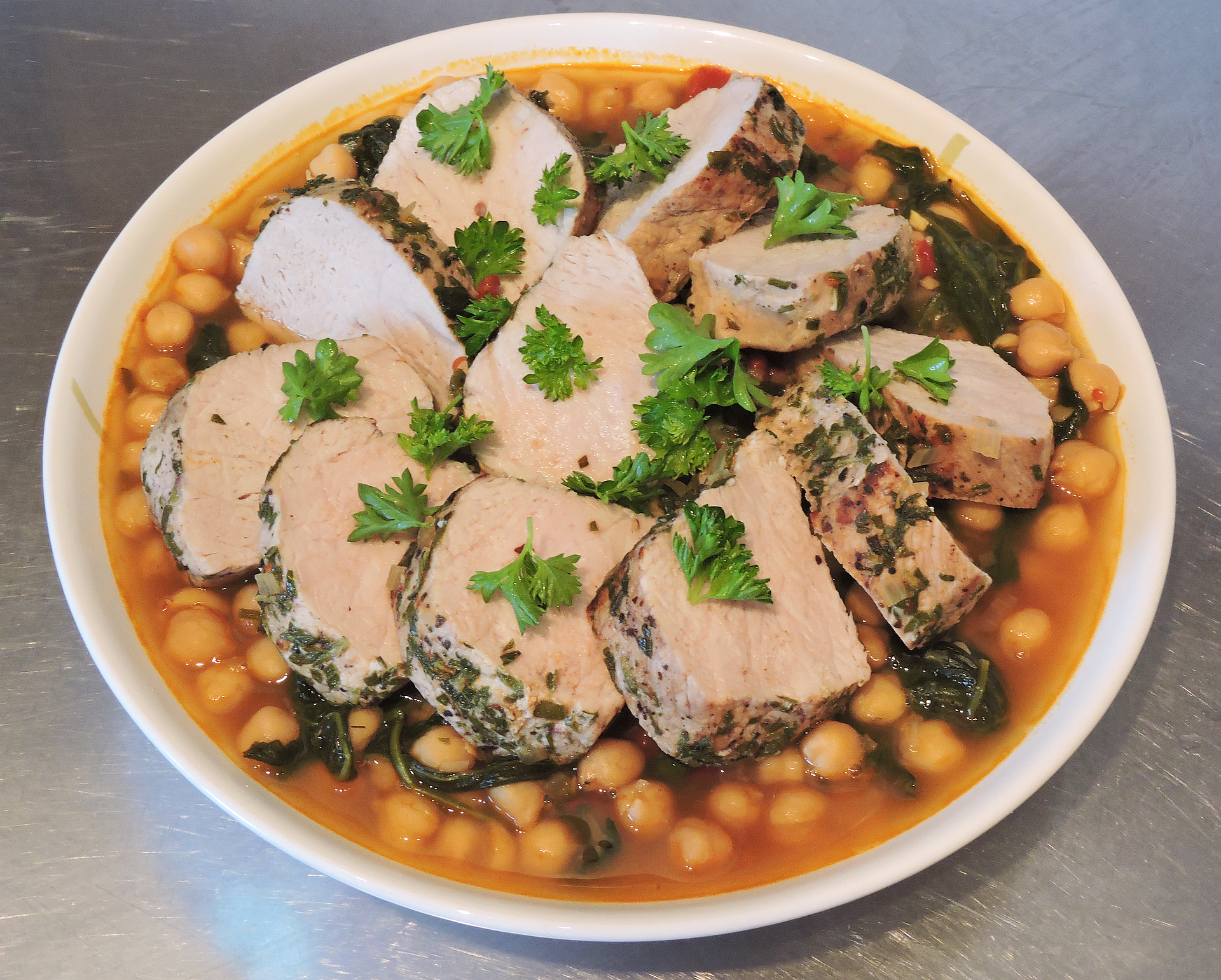 Fläskfile med spenat paprika o kikärter