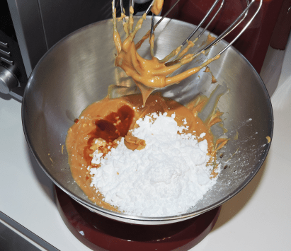 Frosting med jordnötssmör 4